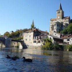 Vieux-Pont et Eglise Notre-Dame